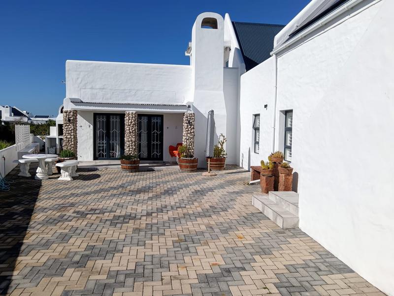 4 Bedroom Property for Sale in Dwarskersbos Western Cape